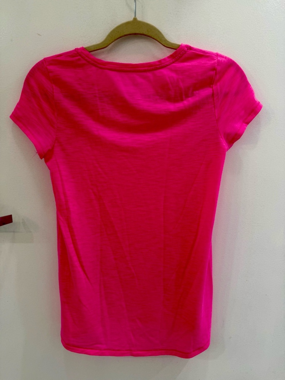 Lilly Pulitzer Etta Scoopneck Shirt, Vibrant Pink, Size XXS, Lightweight - Picture 7 of 10